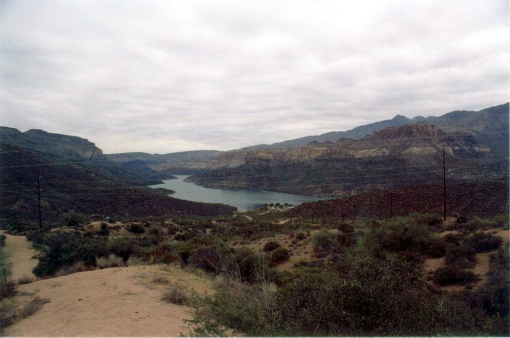 On our way to New Orleans, our first detour took us to the Apache Trail, a scenic route just outside Phoenix, Arizona. It is a spectacular twisted unpaved road that goes through the Tonto National Forest, the Theodore Roosevelt Lake, and the Superstition Mountains.
